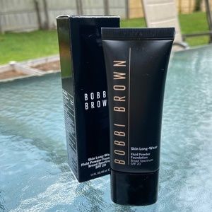 Bobbi Brown Skin Long-Wear Fluid Powder Foundation SPF 20 / C-064 Cool Beige